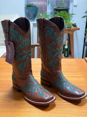 Lucchese Brown Leather Western Heeled Boots with Teal Embroidery
